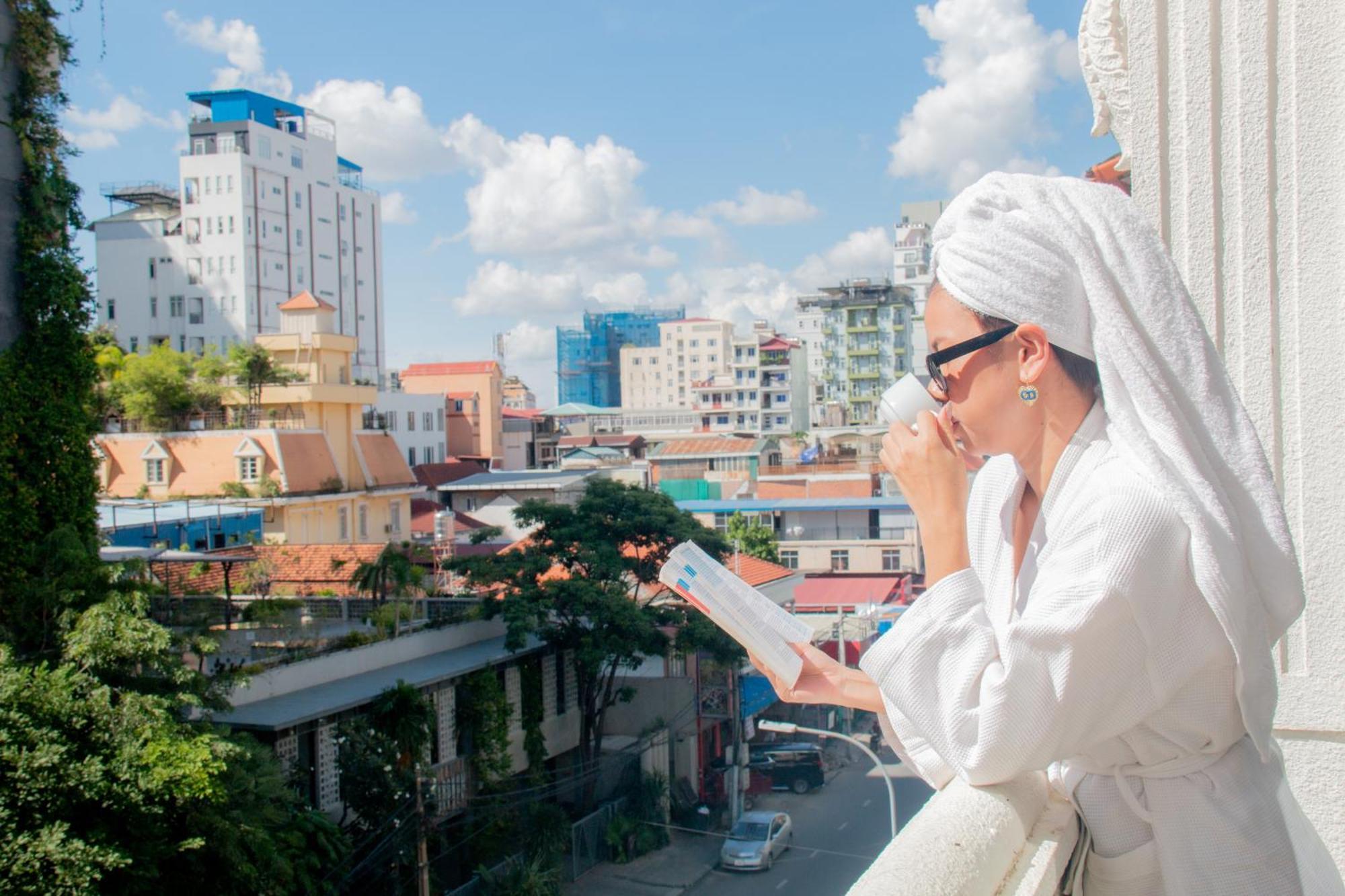 Grand Elevation Hotel Phnom Penh Exterior photo