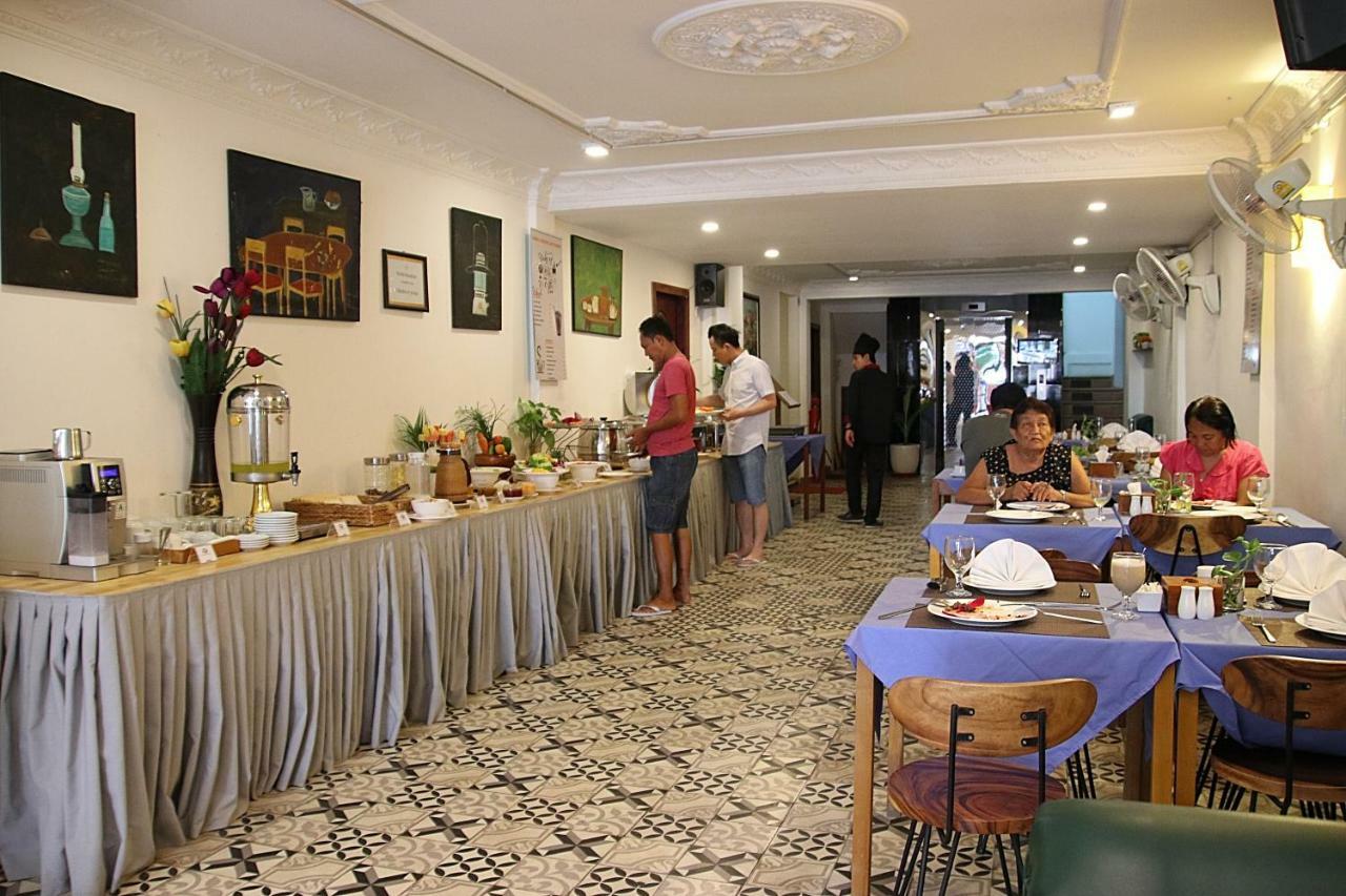 Grand Elevation Hotel Phnom Penh Exterior photo