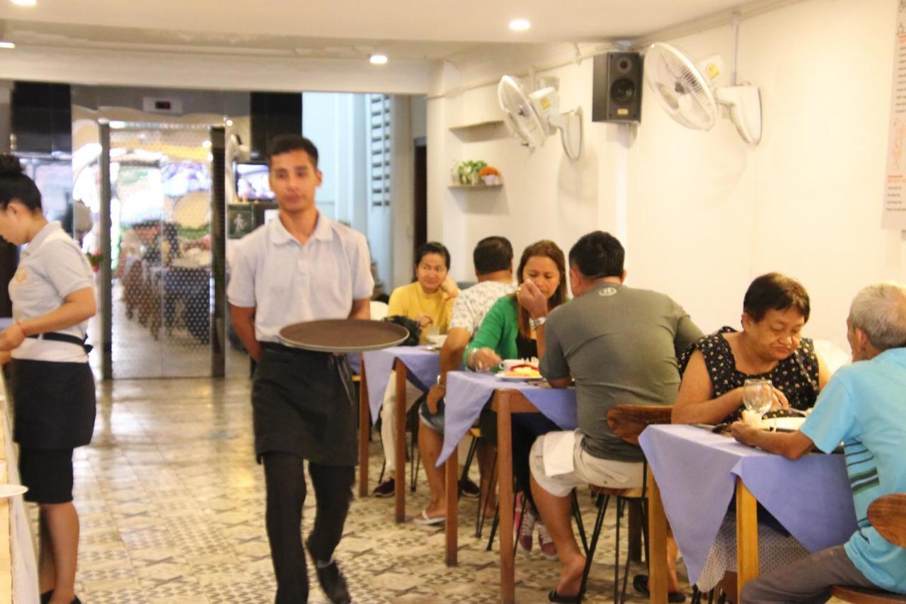 Grand Elevation Hotel Phnom Penh Exterior photo